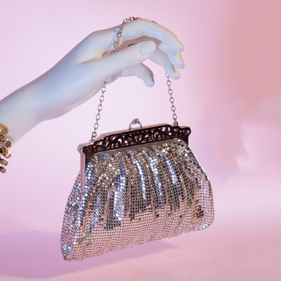 Vintage 1940's WHITING & DAVIS silver mesh evening bag - Picture 9 of 15